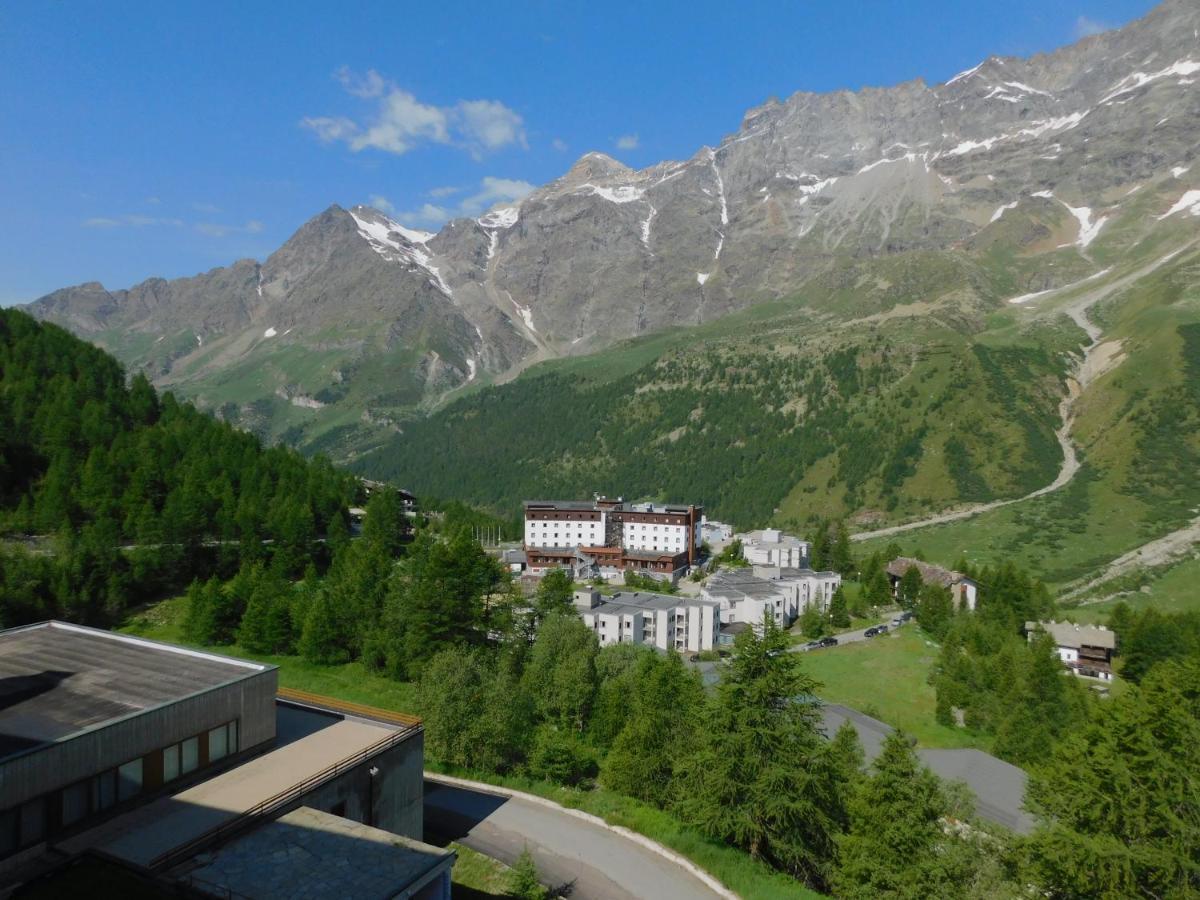 Il Gioiello Di Cervinia Apartment เบรยล์-แชร์วิเนีย ภายนอก รูปภาพ